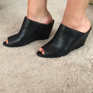 Corso como Black wedge shoes size 8.5